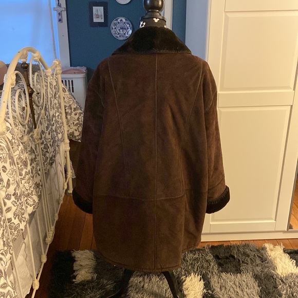 Vintage Genuine Leather Coat - Picture 4 of 9